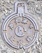 ���Îs�~����